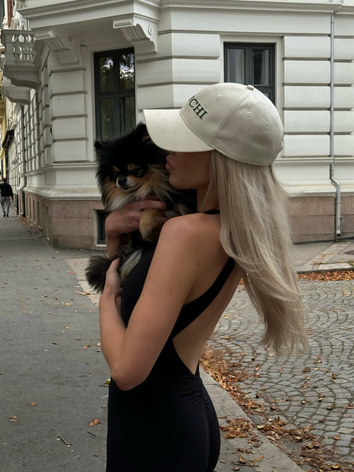 V - BACK BODYSUIT BLACK - Vitchi Vilani