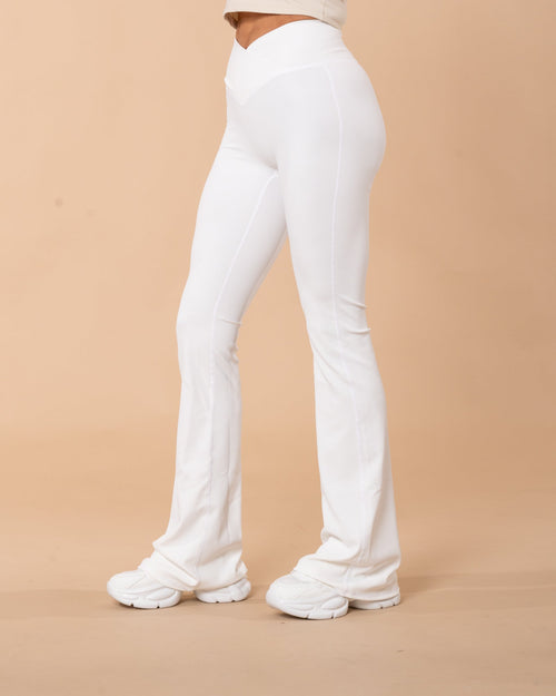 VITCHI V ICONIC WHITE FLARES - VITCHI VILANI